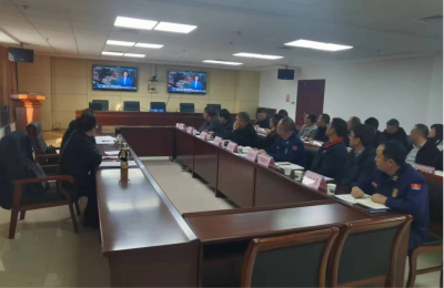 掇刀區(qū)化工、長輸油氣管線、工業(yè)企業(yè)、消防安全生產專委會研究部署歲末年初重點工作